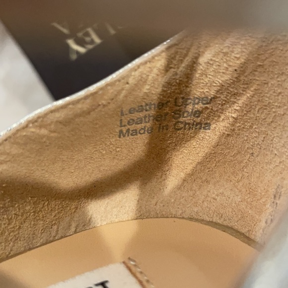 Badgley Mischka shoes - Picture 3 of 7